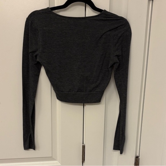 Forever 21 Charcoal Twist Front Crop Top - Picture 3 of 4